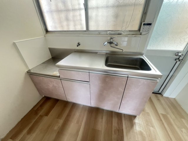 朝霧南町4丁目戸建のキッチン