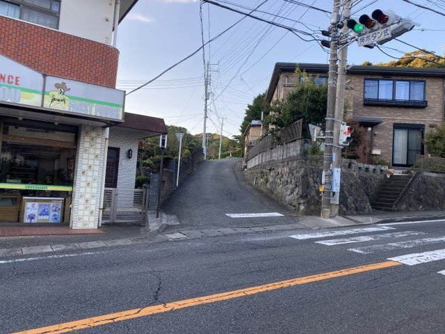 下田市　白浜の周辺|国道からの入り口