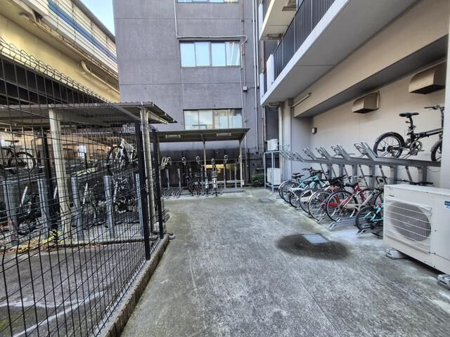 ザ・パークワンズ芝公園の駐車場