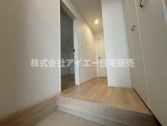 ♥♥読谷村楚辺-2号棟の玄関|きれいな玄関です