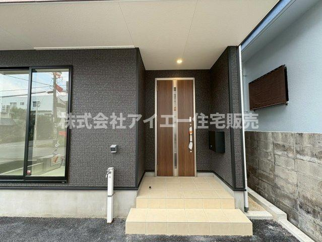 ♥♥読谷村楚辺-2号棟の玄関|シンプルで使いやすい玄関です