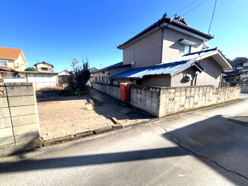 売地　高崎市下室田町の前面道路含む現地写真