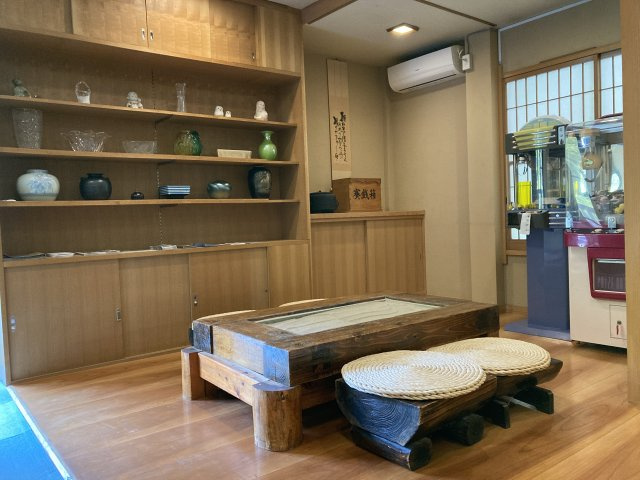 河津町　梨本のロビー
