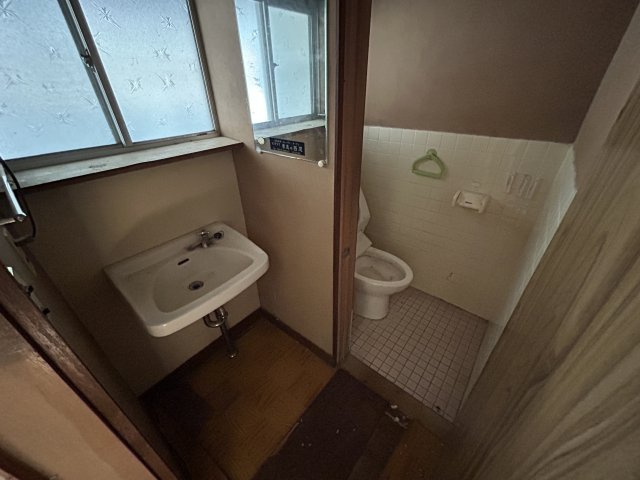 下田市　白浜の洗面所