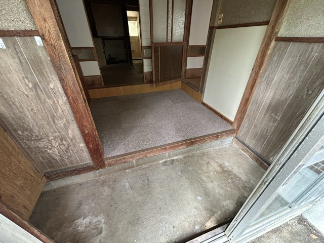 下田市　白浜の玄関