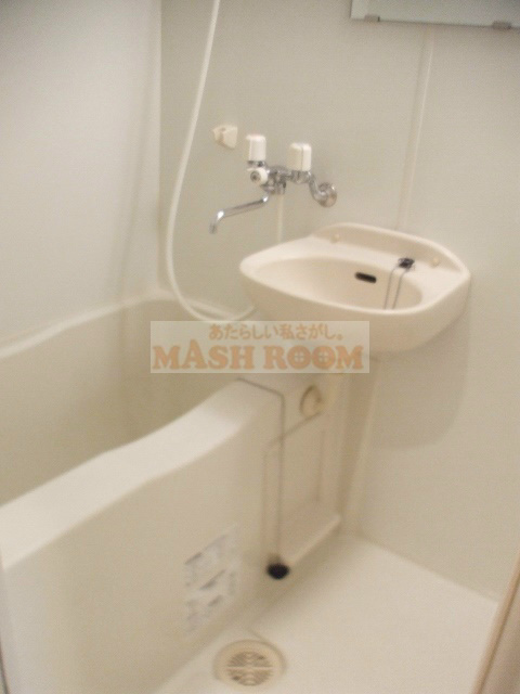 プレール・ドゥーク新高円寺の浴室