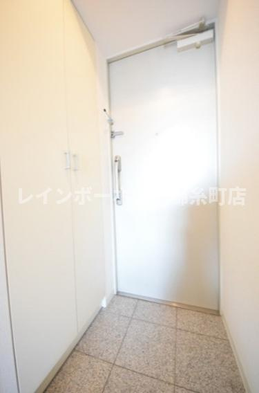 KDXレジデンス市川の居間・リビング