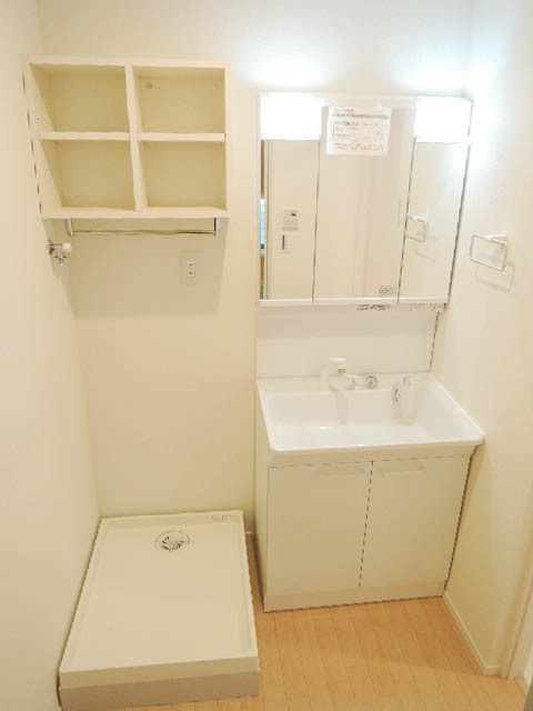 パルフェ鵠沼Ｂの洗面所|忙しい朝に嬉しいシャンプードレッサー