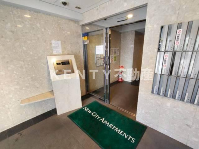 【エントランス】 | ニューシティアパートメンツ久が原 | 建物の内部です