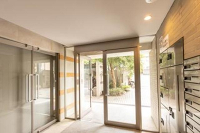 【エントランス】 | ソラーニ目黒不動前