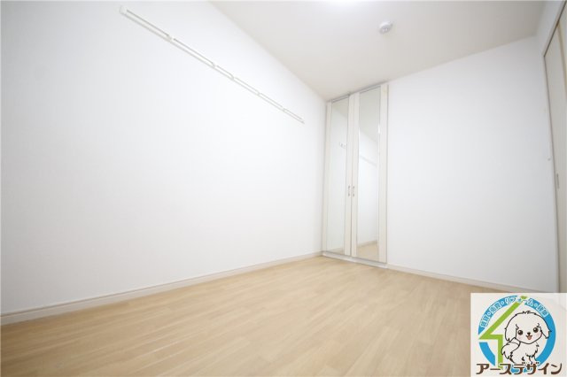 シャンティの洋室