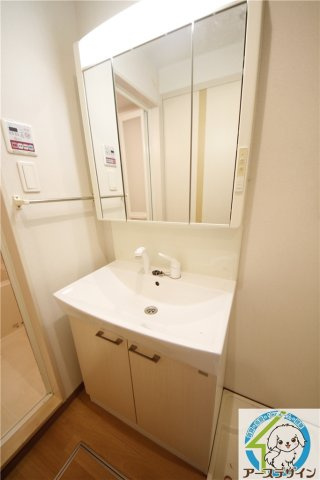 シャンティの独立洗面台