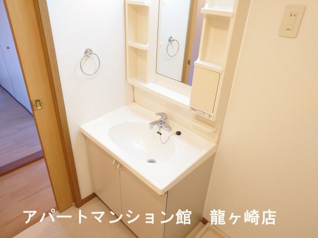 プログレスの独立洗面台