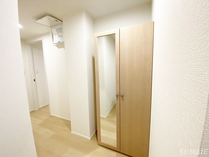 ＧＲＡＣＥの設備|シューズボックスに鏡がついています☆