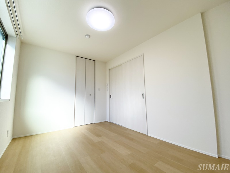 ＧＲＡＣＥの洋室|別角度から見た洋室です☆