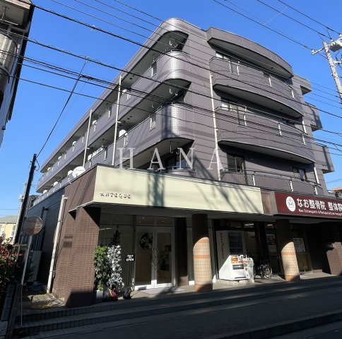 アルファークレスト