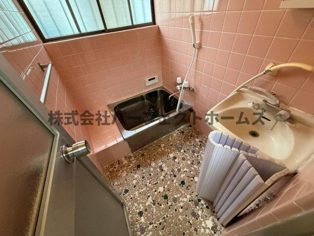 養父丘2丁目テラスの浴室|きれいなお風呂です