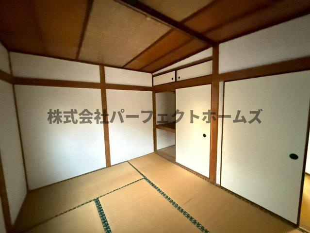 養父丘2丁目テラスの和室|来客時にも便利な和室付き