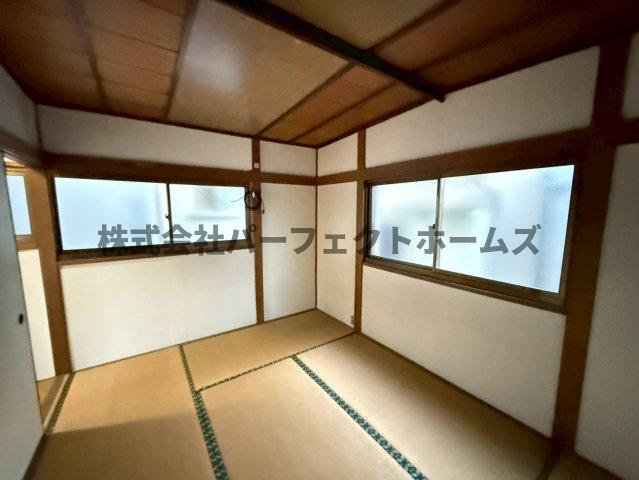 養父丘2丁目テラスの和室|きれいな和室です