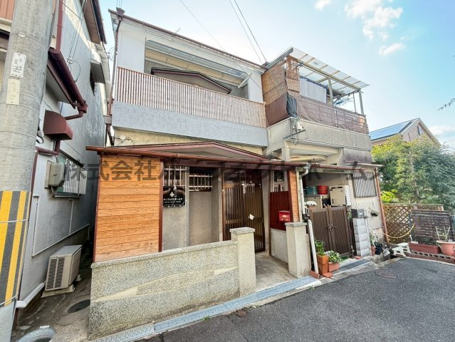 養父丘2丁目テラスの外観|きれいな外観です