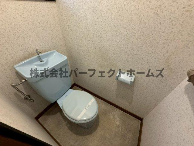 養父丘2丁目テラスのトイレ|落ち着いたトイレです