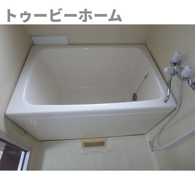 富士見コーポの浴室|日々の疲れを癒すお風呂付です