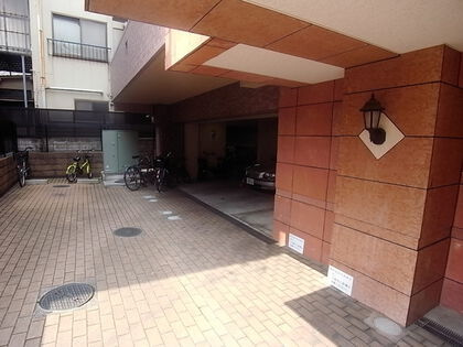 ロータリーパレス春日文京のエントランス|ロータリーパレス春日文京：「後楽園」駅徒歩１０分！
