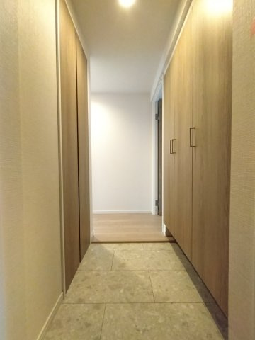 リーデンススクエア豊中大黒町の玄関