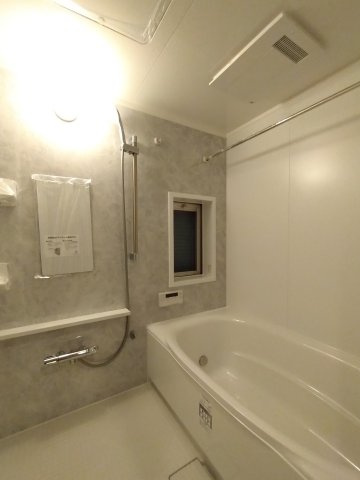 リーデンススクエア豊中大黒町の浴室