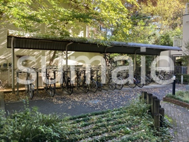 アイビーテラスのその他共用部分|敷地内駐輪場。