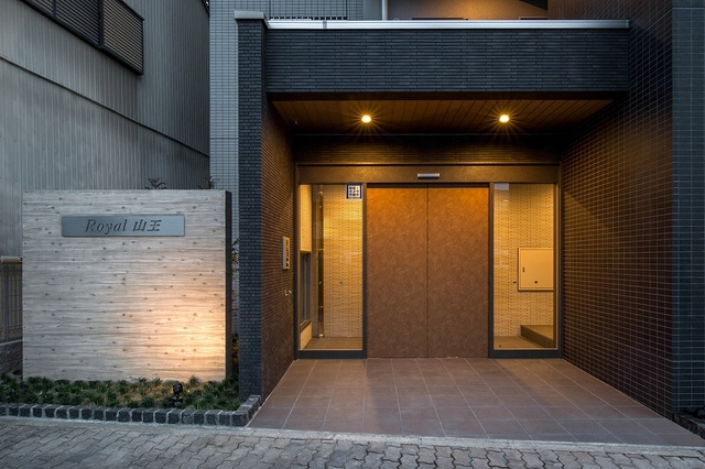 ロイヤル山王のエントランス