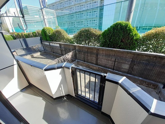 ネオ　プリムローズの庭