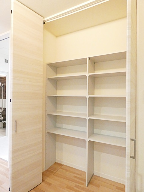 Ｅ－ｓｍｉｌｅ　榎の収納