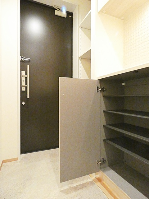 Ｅ－ｓｍｉｌｅ　榎の玄関