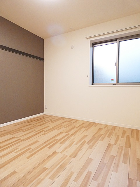 Ｅ－ｓｍｉｌｅ　榎の洋室