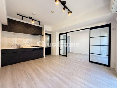 【居間・リビング】 | メッツ立石 | 【居間・リビング】「ＬＤＫは家族団らんをデザイン」広いＬＤＫでは家族が集まり一緒の時間を過ごせる工夫がされております。何気ない一日の当たり前のひとコマがいつか一生の宝物になります