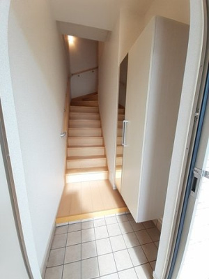 【玄関】 | グレイス王子原Ｂ