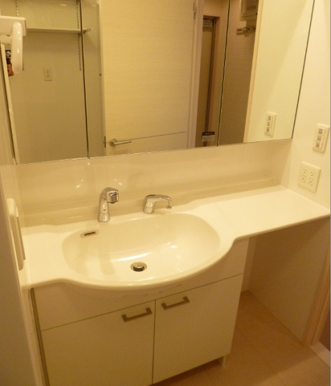 アリエスマンションの独立洗面台|洗髪洗面化粧台付きで特に女性のお客様には喜ばれます(^O^)