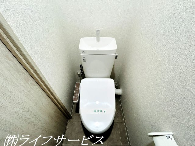 【トイレ】 | 新大阪スカイハイツ | 温水洗浄便座付トイレ