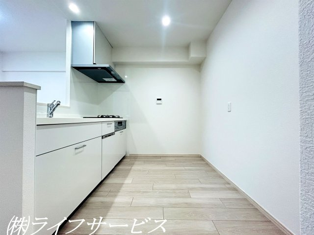 【キッチン】 | 新大阪スカイハイツ | キッチン上部にはダウンライト新設！