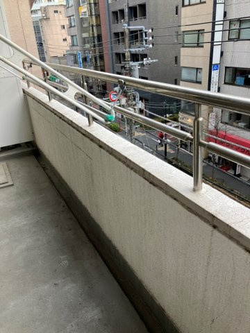 新宿御苑ダイカンプラザのバルコニー