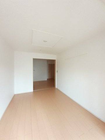 ラフィネ・レジタンスの居間・リビング