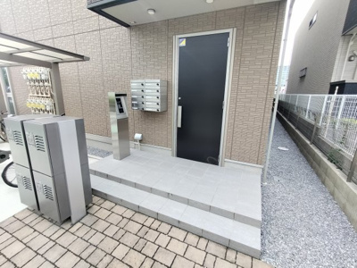 【エントランス】 | ノーブル浦和美園 | 毎日通るエントランスはこのようになっています