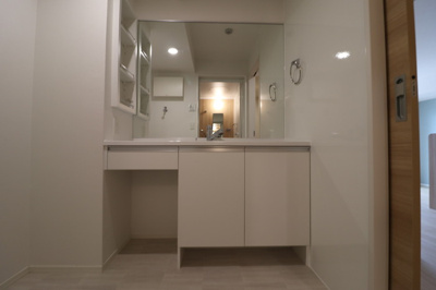 【洗面所】 | ノーブル浦和美園 | 広い洗面スペース