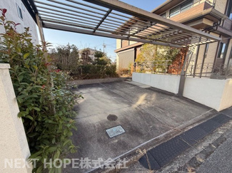 【駐車場】 | 川西市水明台１丁目中古戸建 | 並列２台駐車可能です♪