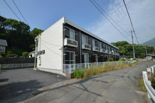 北九州市八幡西区金剛４丁目のアパートの外観