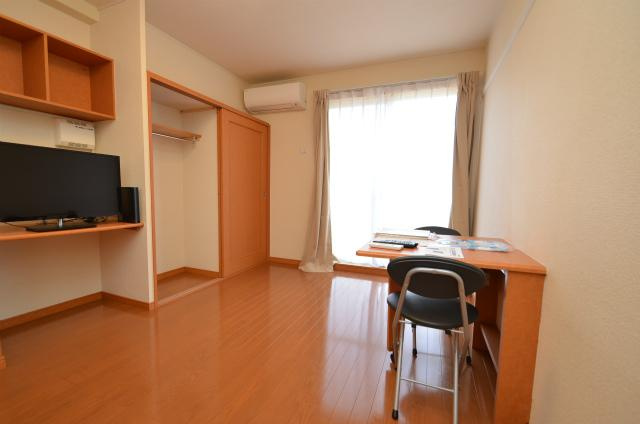 北九州市八幡西区金剛４丁目のアパートの寝室|洋室