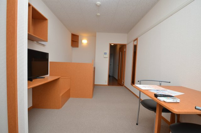 北九州市八幡西区下上津役３丁目のアパートの内装