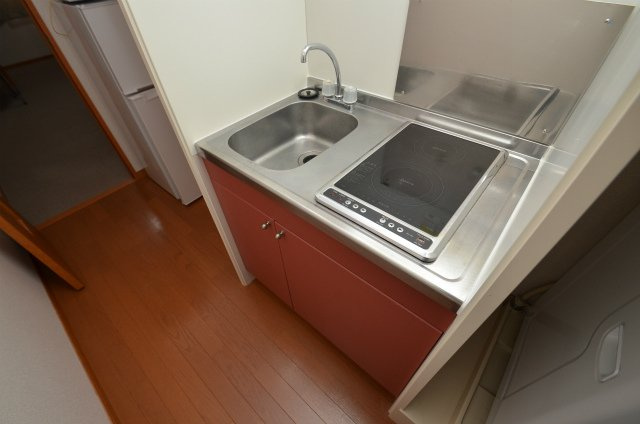 北九州市八幡西区下上津役３丁目のアパートのキッチン