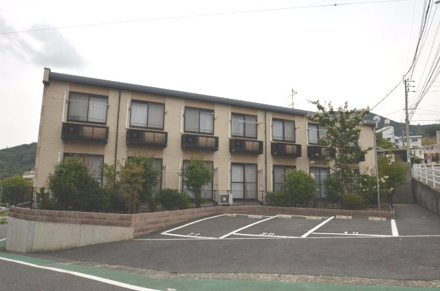 北九州市八幡西区西鳴水２丁目のアパートの外観